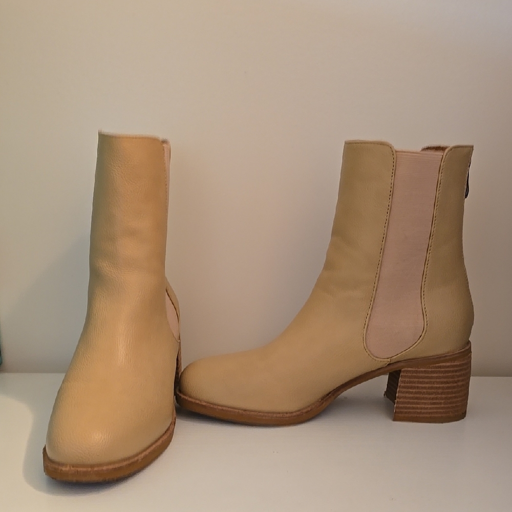 BEAST FASHION Tan Ankle Boots with Stacked Heel